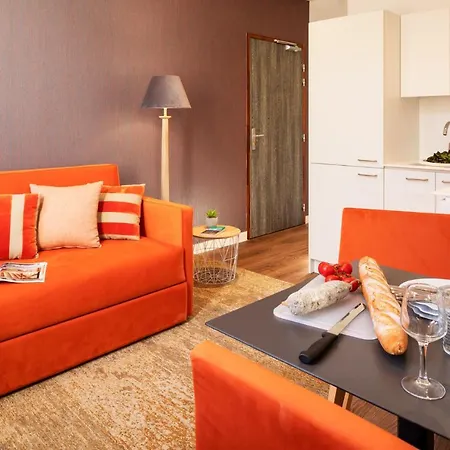 ホテル Le Commerce 3*